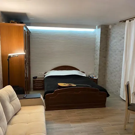 Freedom On Khmelnytsky Str